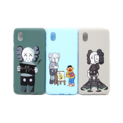Чехол накладка Kaws Samsung A01 Core оптом по низким ценам!